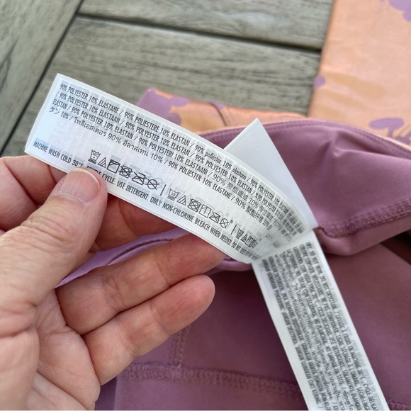 Disney Parks Metallic Rose Gold Mickey Mouse Print Leggings Womens Size XL NWT - Picture 4 of 8